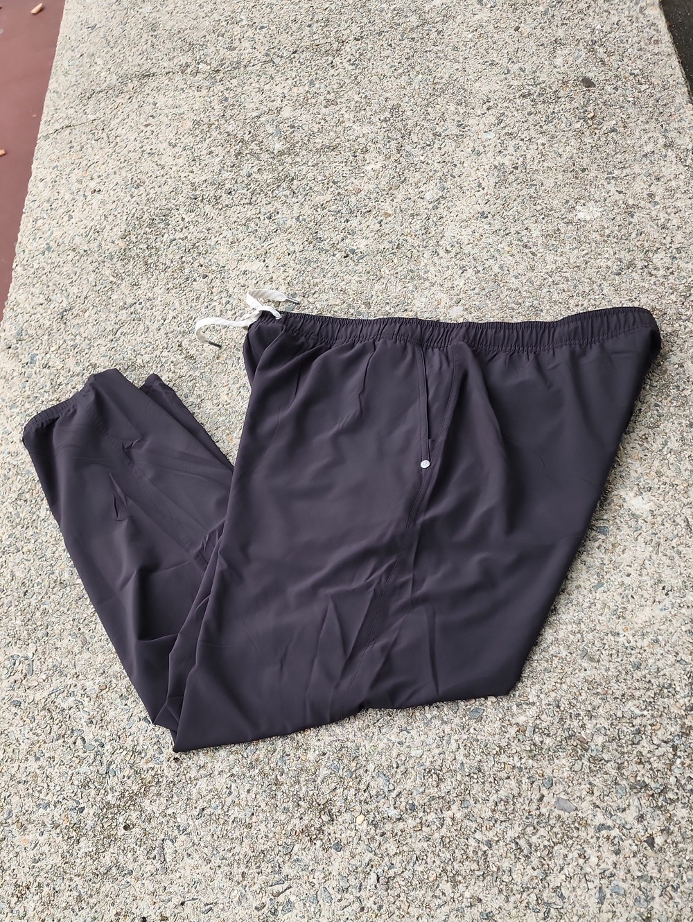 Vuori Men's Charcoal Drawstring Joggers XXL